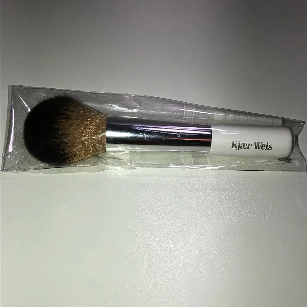 Kjaer Weis powder bronzer brush NEW and sealed.